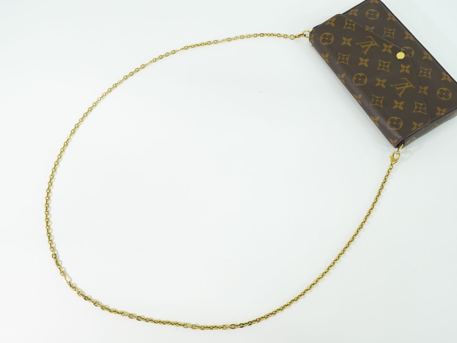 Louis Vuitton LV Vintage Shoulder Bag — view 4