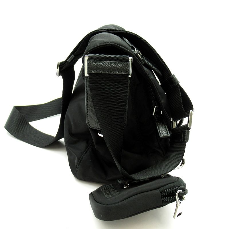 Prada Re-Nylon Shoulder Bag Nylon LadyShoulder Black Medium — view 5