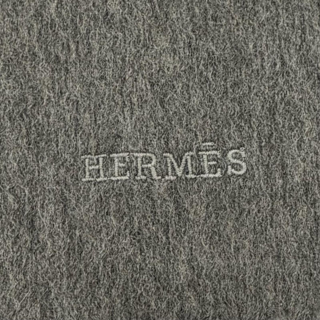 Hermes Rectoverso Cashmere 100% Logo Embroidery with Fringe Scarf Shawl Gray — view 7