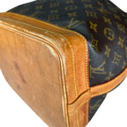 Louis Vuitton Monogram Drawstring Shoulder Back Noe Bag Brown — view 8