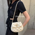 Chanel CC Logo Bubble Quilt Chain Shoulder Bag Crossbody Cream Cotton Vintage — view 2