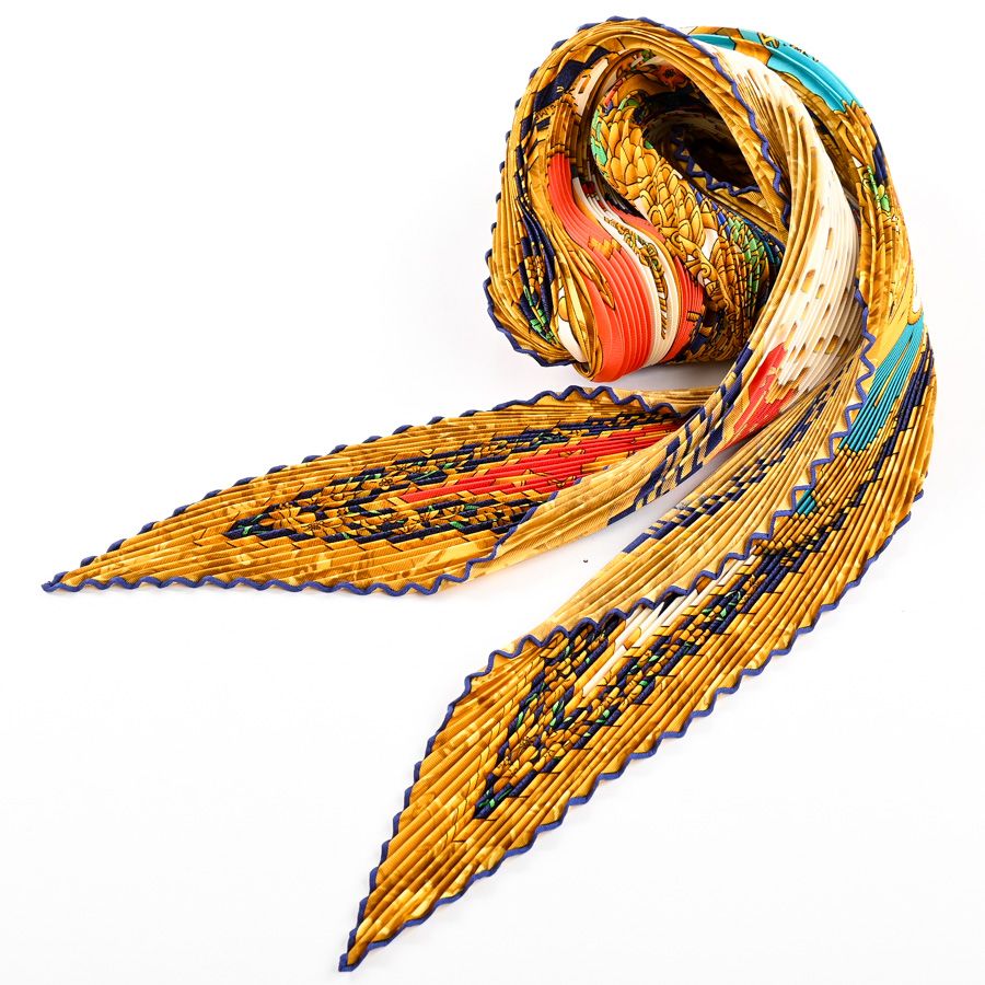 Hermes Scarf Pleats Carre — view 2
