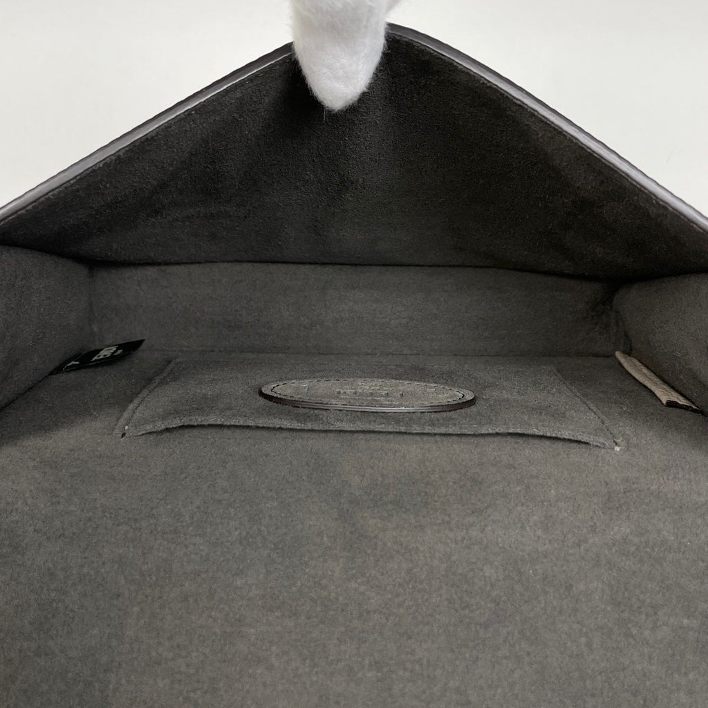 Fendi Selleria Shoulder Bag 2-Way Kuoio Leather Beige — view 8