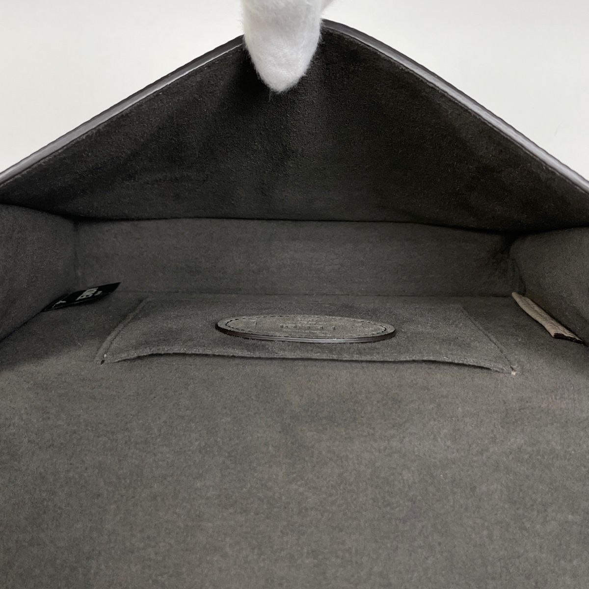 Fendi Selleria Shoulder Bag 2-Way Kuoio Leather Beige — view 8