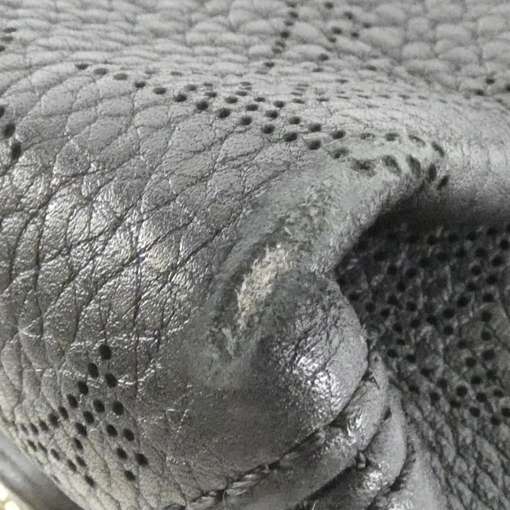 Louis Vuitton Mahina Babylon PM Shoulder — view 3