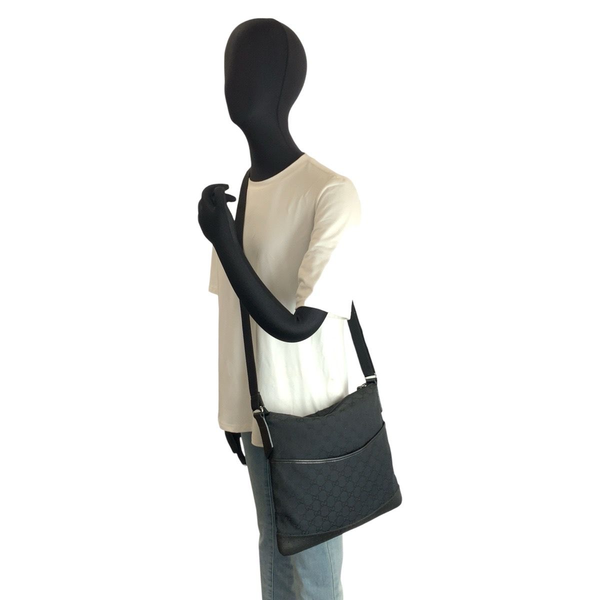 Gucci Black GG Canvas Leather Shoulder Bag Pochette — view 6