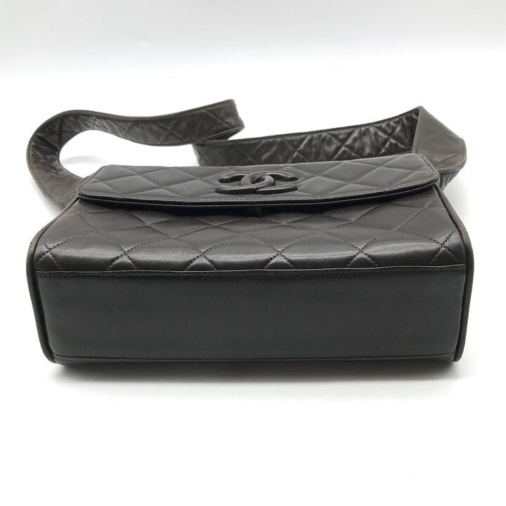 Chanel Quilted CC Logo Lambskin Leather Shoulder Bag Brown — view 4