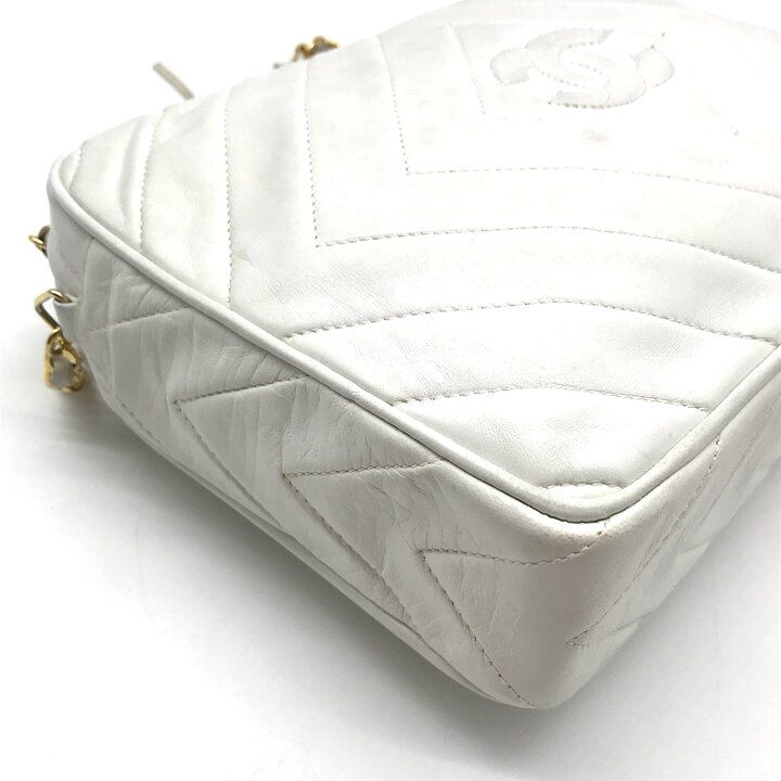 Chanel CC Logo Quilted Lambskin Leather Fringe Chain Shoulder Bag White — view 5