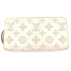 Louis Vuitton Monogram Mahina Zippy Wallet Blanc Card Case White Leather Silver