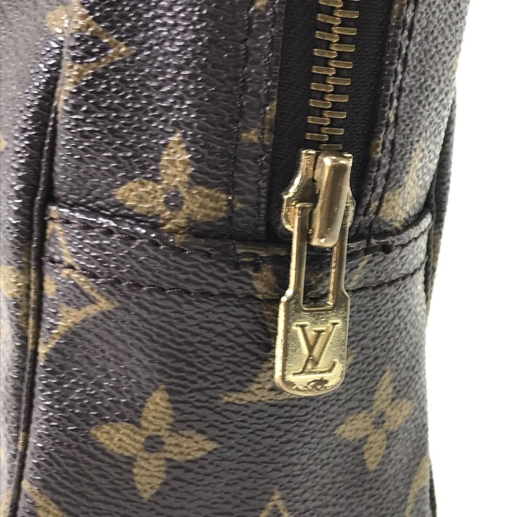Louis Vuitton Cosmetic Pouch Monogram Trousse Toilette 28 — view 7