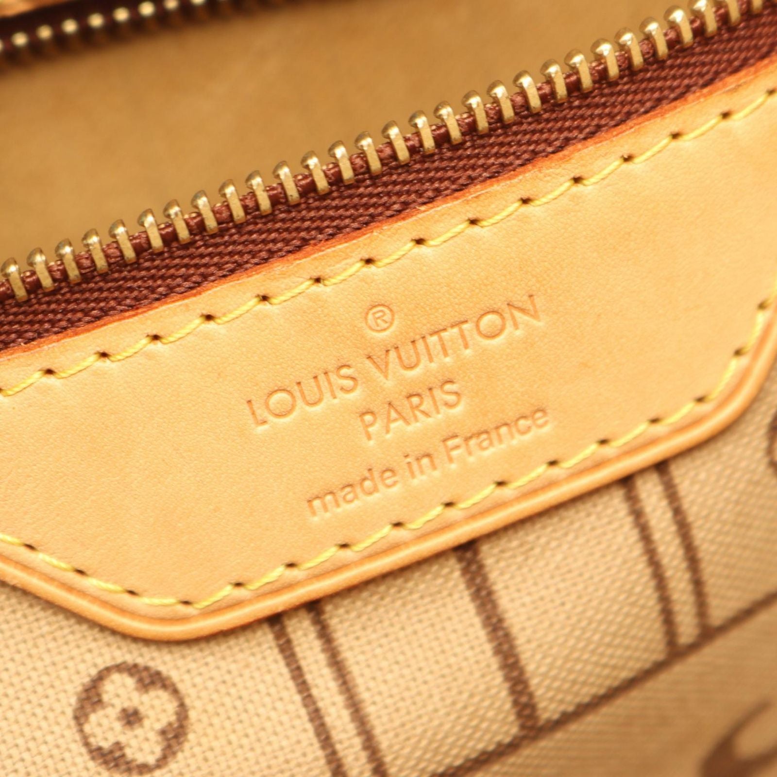Louis Vuitton Tote Neverfull MM Monogram Canvas Leather — view 4