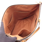 Louis Vuitton Tote Totally MM Canvas Leather — view 3