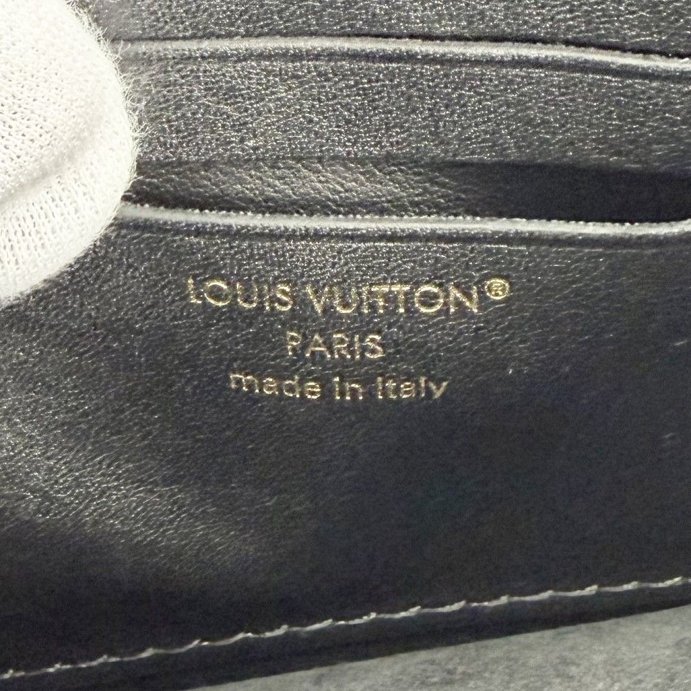 Louis Vuitton Chain Wallet LV Blue on 2-Way Shoulder Bag Crossbody Leather — view 5