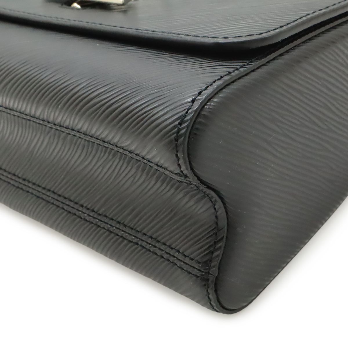 Louis Vuitton Epi Twist MM Shoulder Bag Chain Noir Black Silver Mirror Out — view 3