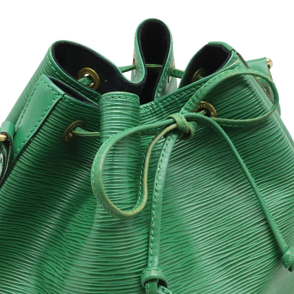 Louis Vuitton Epi Noe Shoulder Bag Drawstring Borneo Green — view 4
