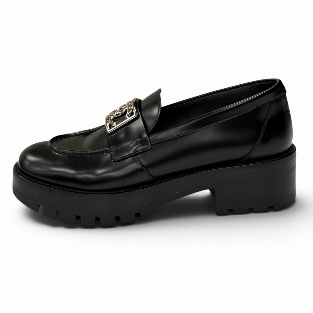 Chanel CC Logo Leather Loafers Shoes Black Silver — view 5