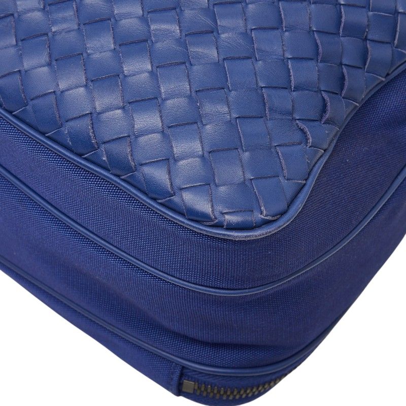 Bottega Veneta Intrecciato Shoulder Bag Blue Canvas Leather — view 4