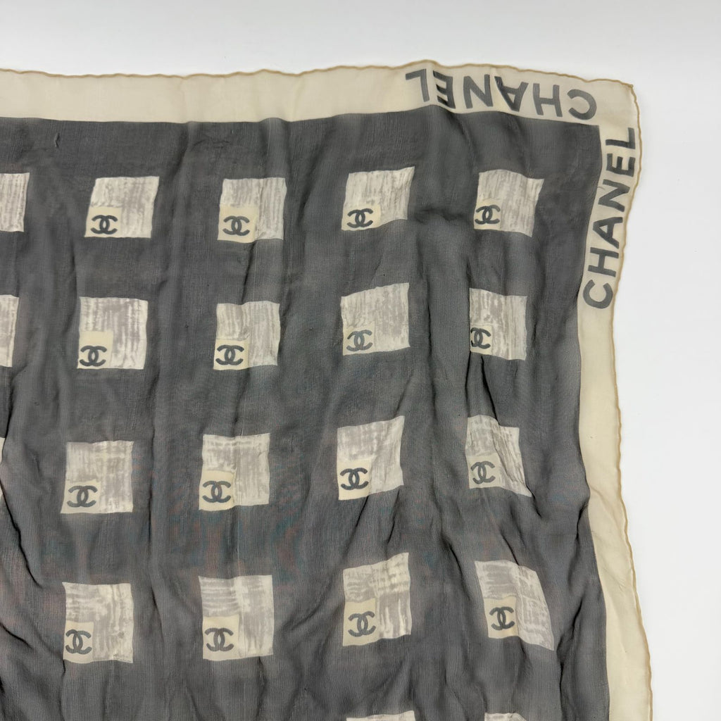 Chanel CC Logo Scarf Silk Gray Vintage — view 4