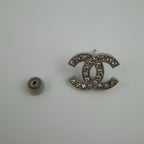Chanel CC Logo Single Pierced Earrings Rhinestone Silver Vintage — view 3