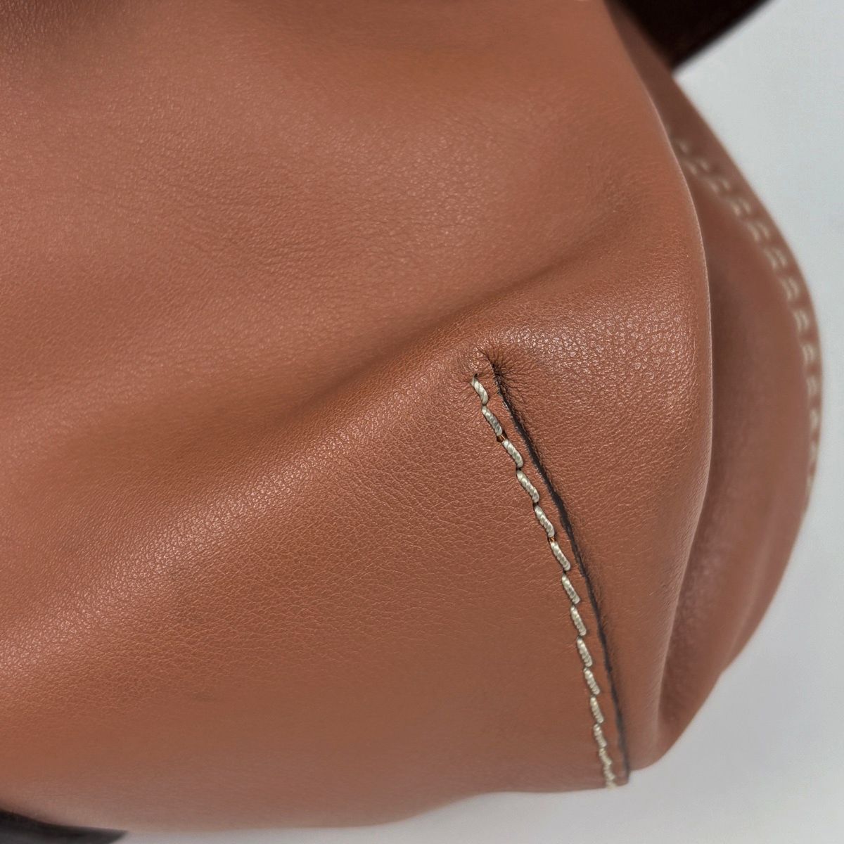 Loewe Logo Shoulder Bag Leather Brown — view 3