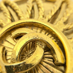 Chanel CC Logo Brooch Round Gold Plated — view 5