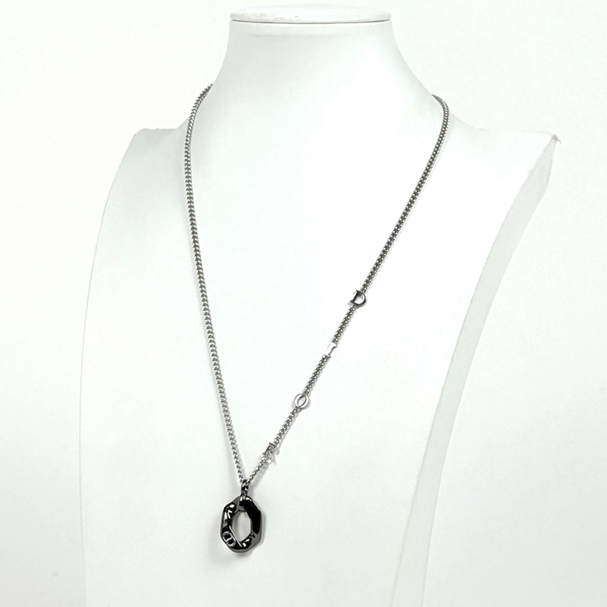 Dior Logo Necklace Contrast Silver — view 4