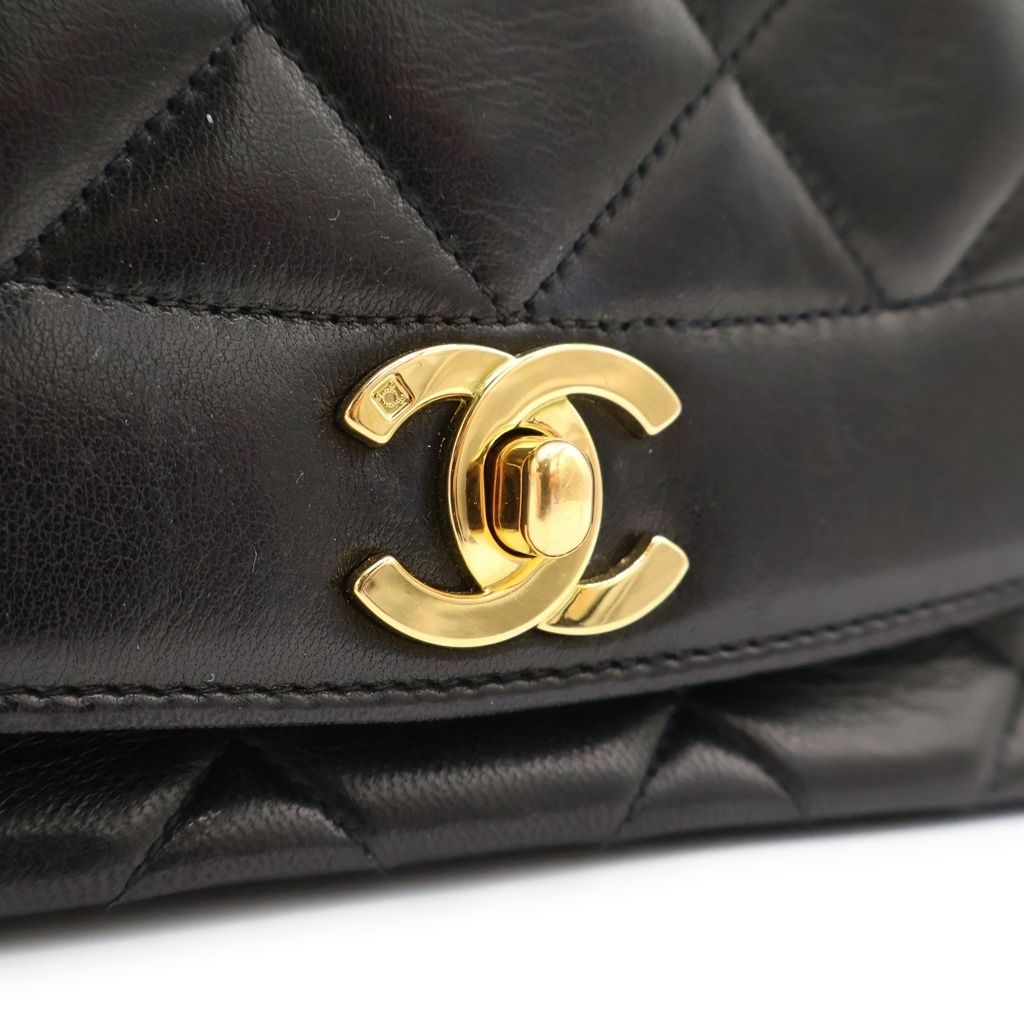 Chanel Diana 25 Chain Shoulder Bag Quilted Black Lambskin Gold — view 6