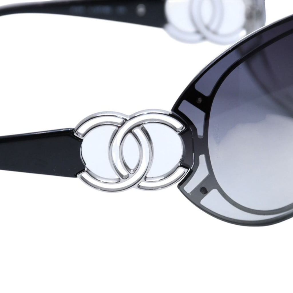 Chanel Shield Sunglasses Eyewear 125 CC Logo Black Silver — view 8