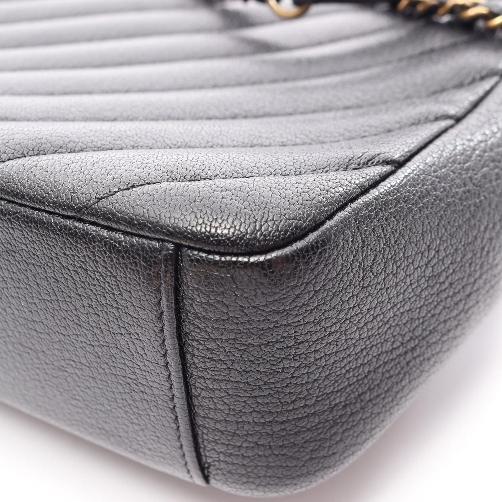 Chanel Shoulder Bag CC Logo Quilted Flap Black Leather Chain — view 7