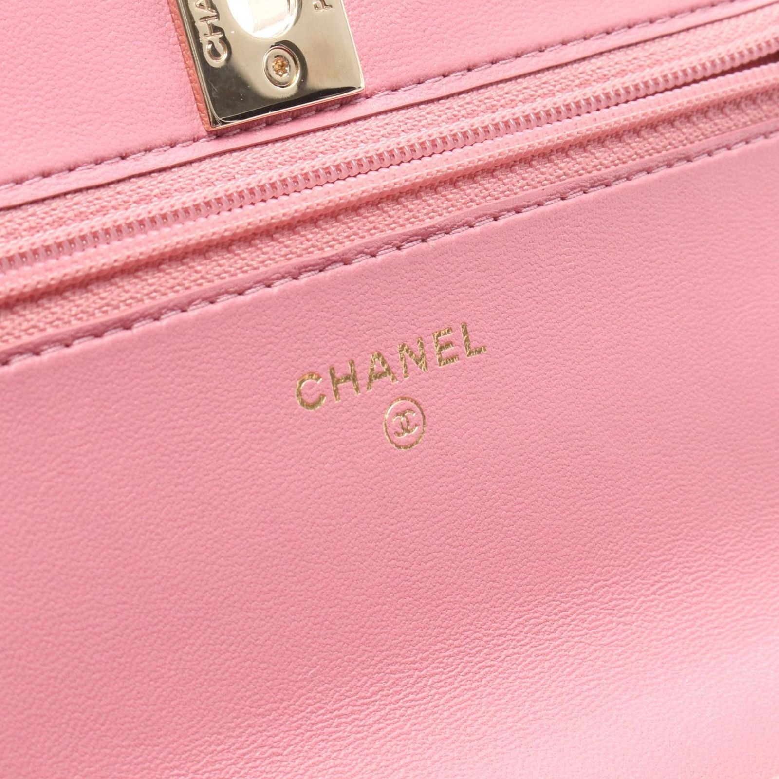Chanel Shoulder Bag Trendy CC Quilted Pink Lambskin Chain Wallet — view 4