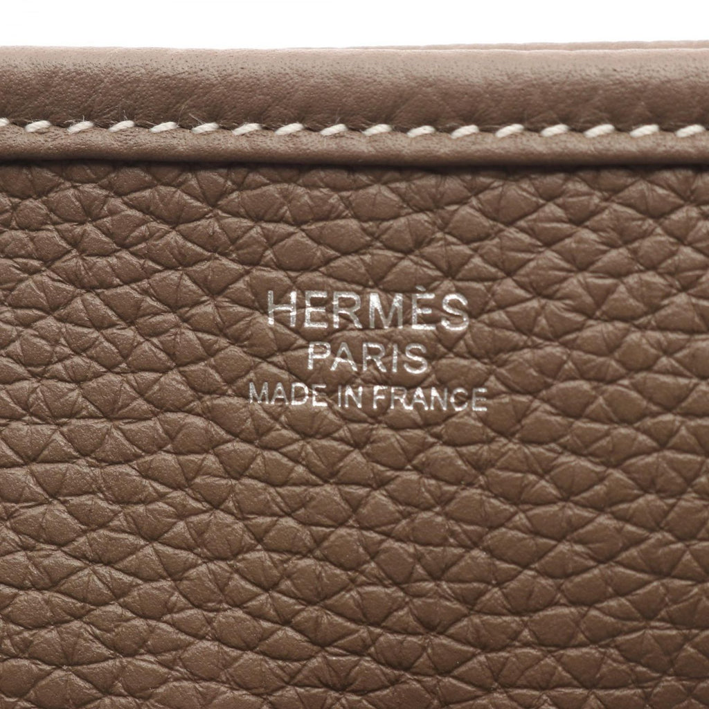 Hermes Shoulder Bag Evelyne 3 Trois PM Etoupe Leather — view 4