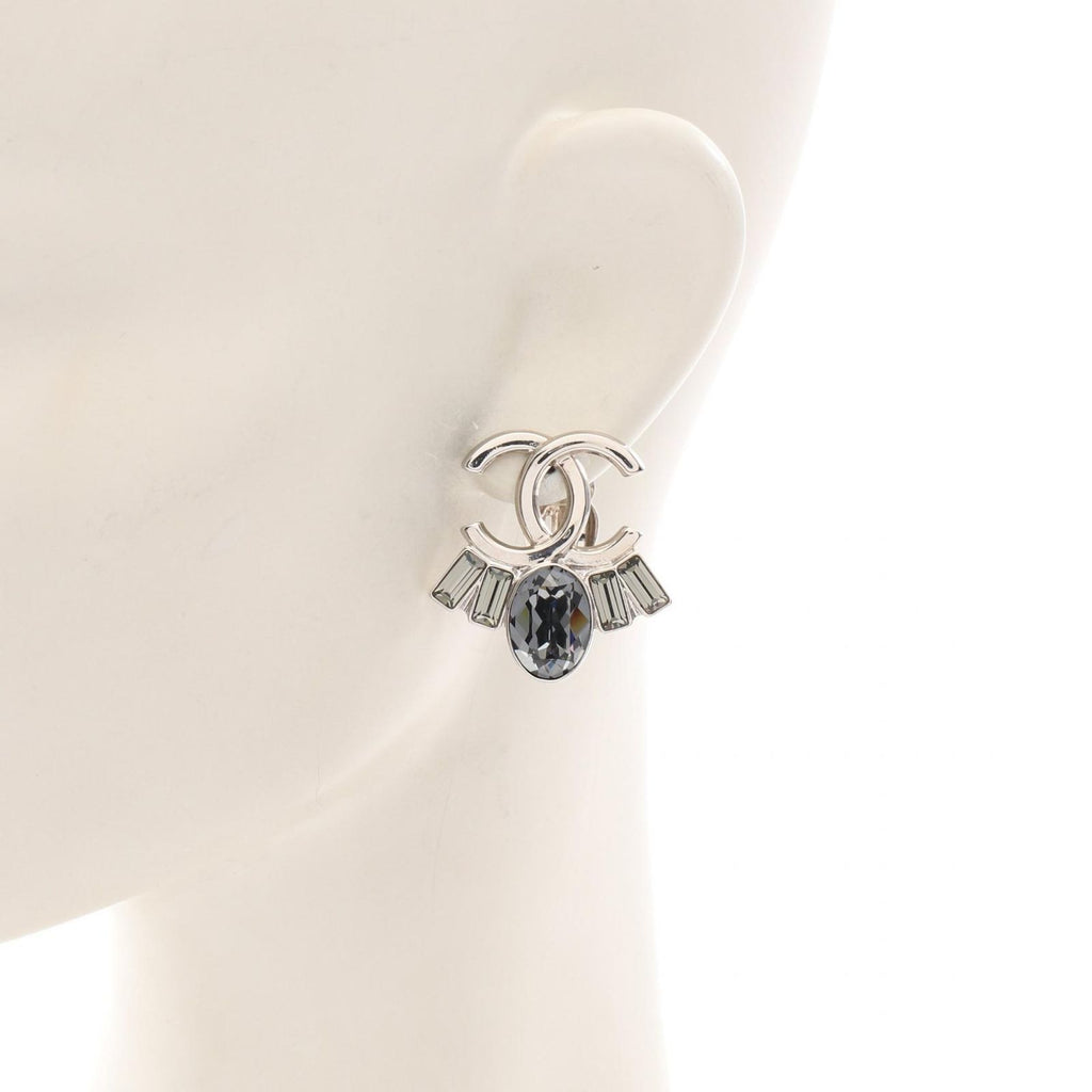 Chanel Earrings CC Logo Stainless Steel — view 4