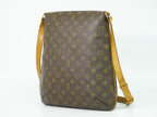 Louis Vuitton LV Musette Monogram Shoulder Bag Pochette Brown — view 2
