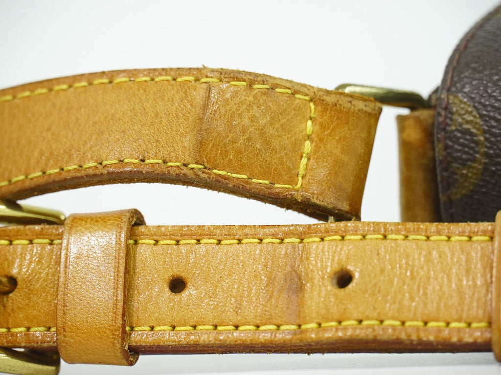 Louis Vuitton LV Musette Monogram Shoulder Bag Pochette Brown — view 5
