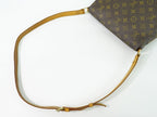 Louis Vuitton LV Musette Monogram Shoulder Bag Pochette Brown — view 4