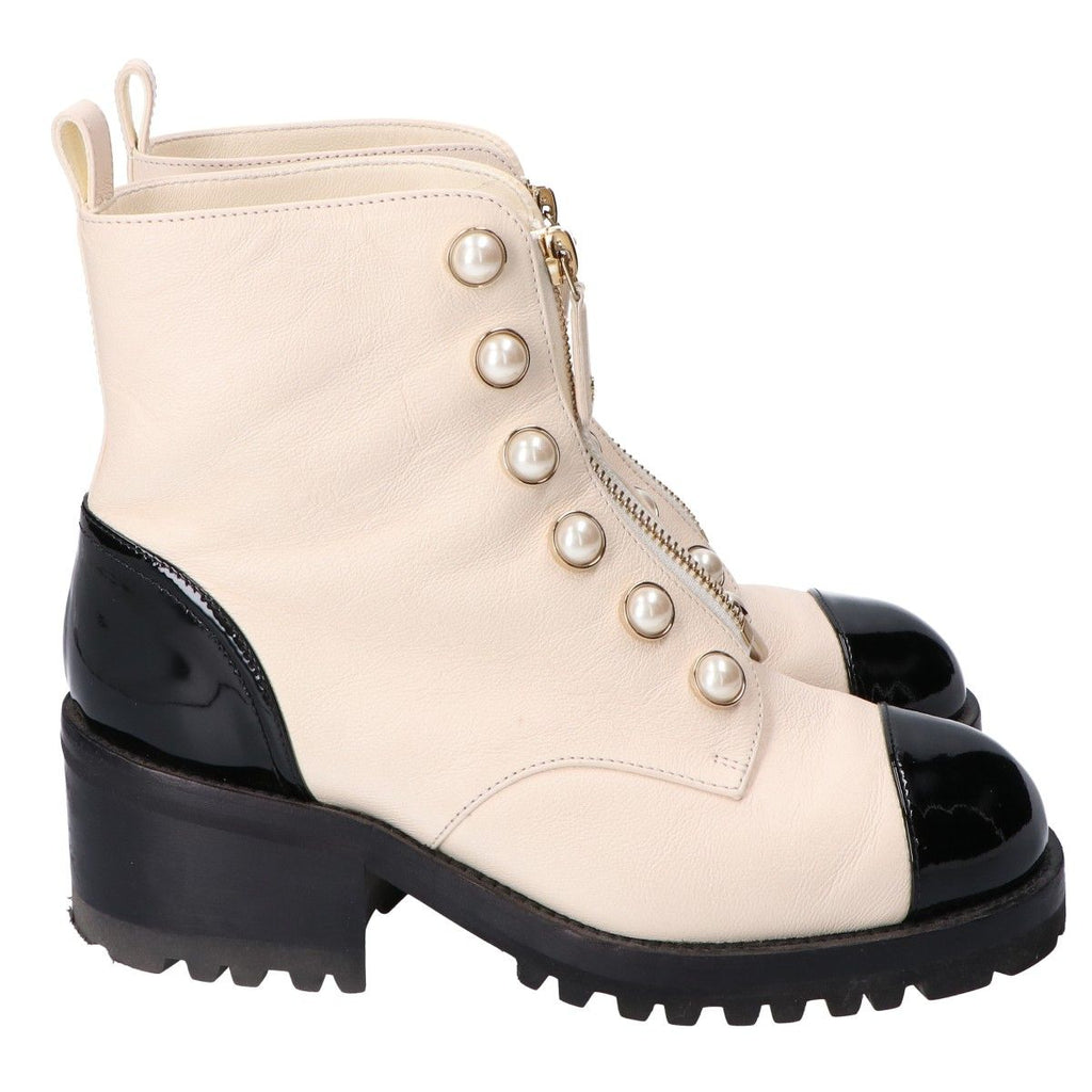 Chanel Pearl CC Logo Patent Leather Short Boots 36c — view 4