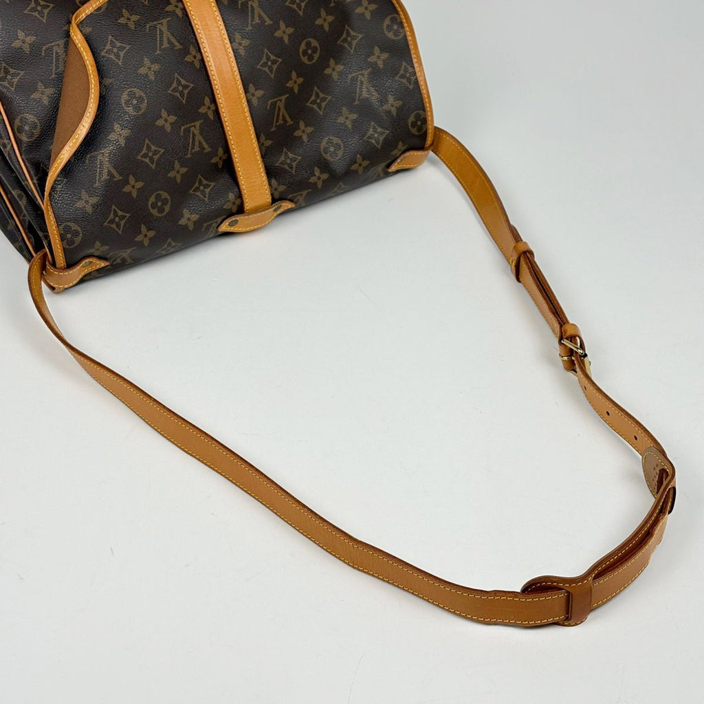 Louis Vuitton Saumur 35 Crossbody Shoulder Bag Monogram Brown — view 6