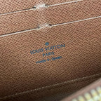 Louis Vuitton Wallet Monogram Zippy — view 5
