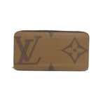 Louis Vuitton Monogram Giant Zippy Wallet