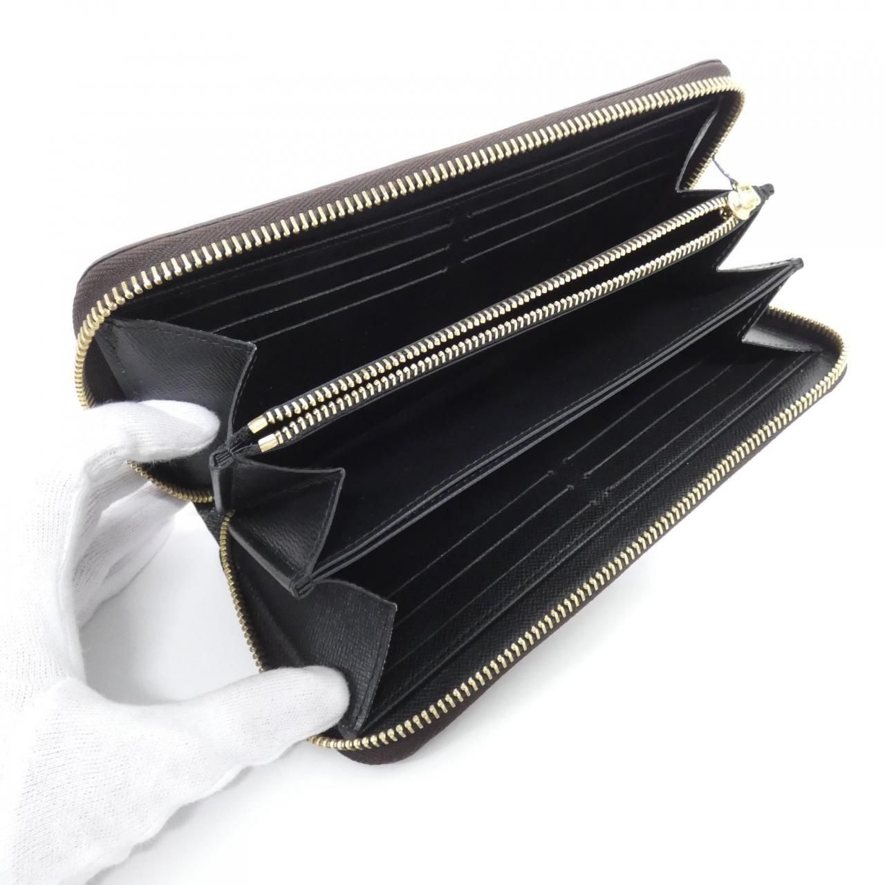 Louis Vuitton Monogram Giant Zippy Wallet — view 6