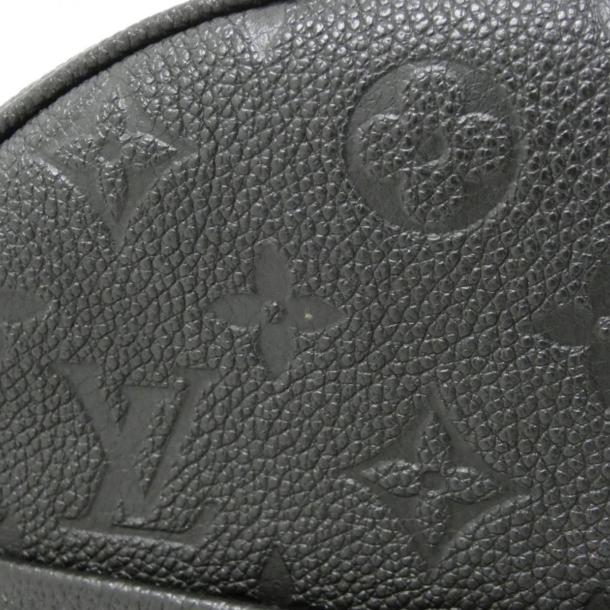 Louis Vuitton Monogram Empreinte Boite Chapeau Sple MM Shoulder — view 6