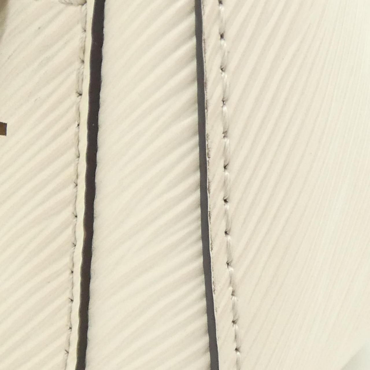Louis Vuitton Epi Marais Rini Shoulder — view 7