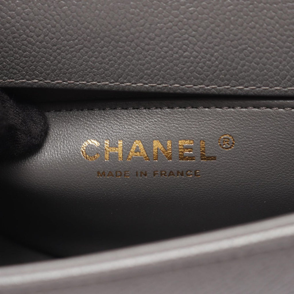 Chanel Shoulder Bag Bo Ischanel Smo le Gray Caviar Leather Bo Smo le — view 4