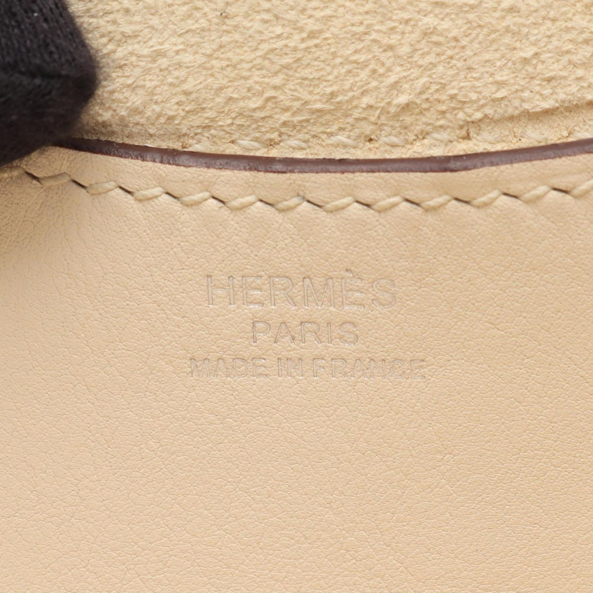 Hermes Handbag in the Loop 18 Nata Leather in — view 4