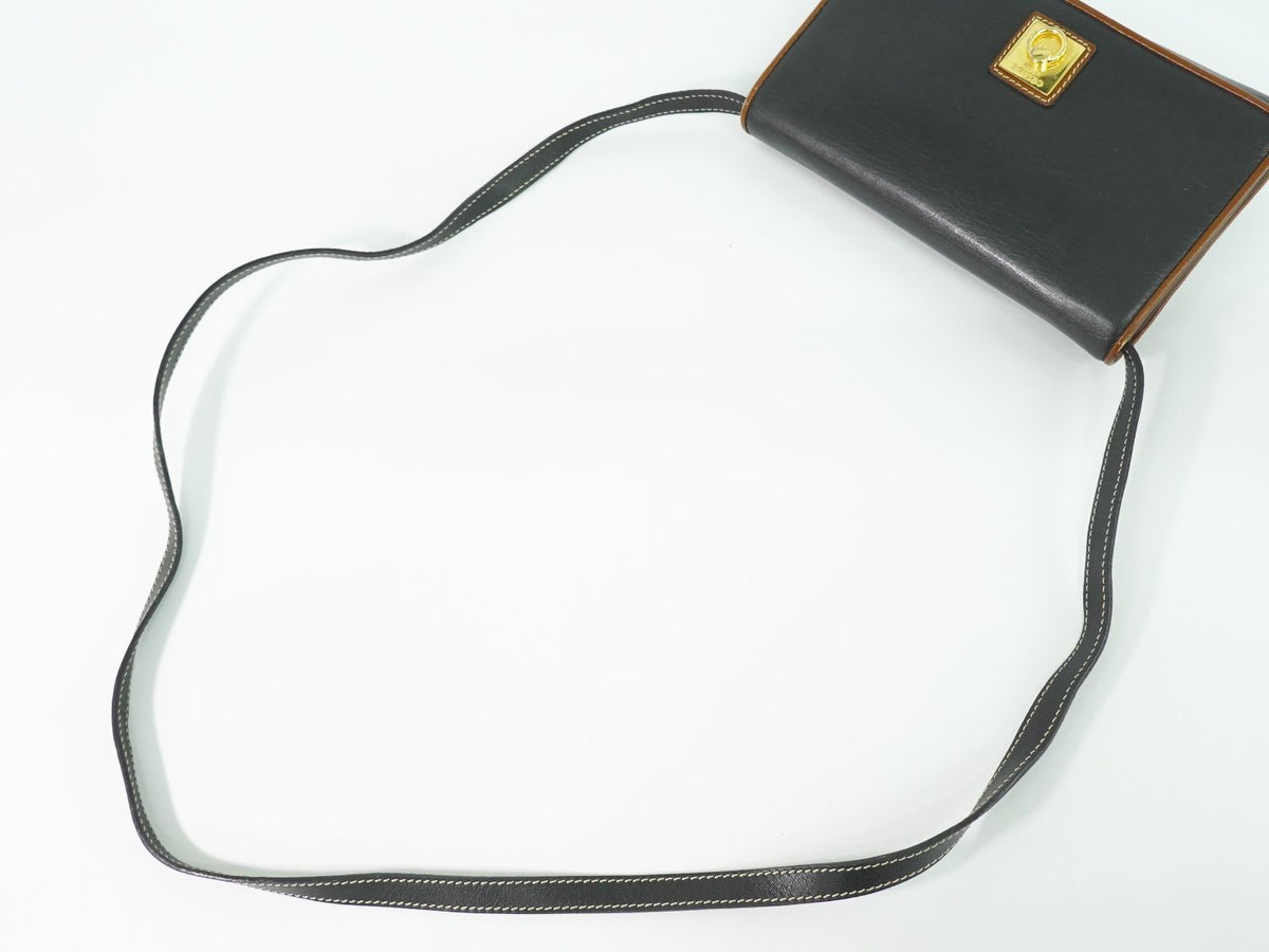 Celine Leather Shoulder Bag Pochette Black — view 4
