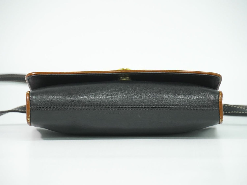 Celine Leather Shoulder Bag Pochette Black — view 3