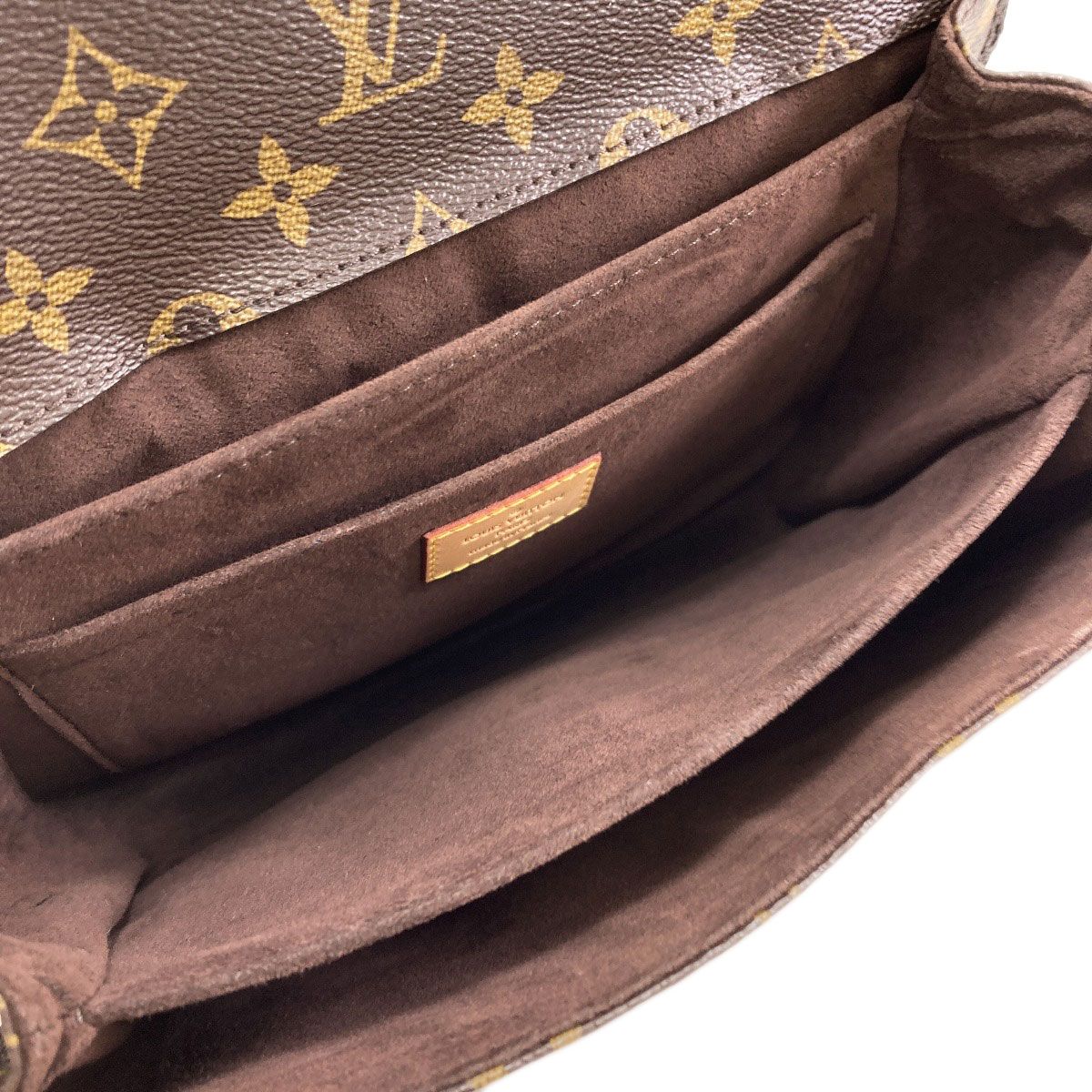 Louis Vuitton Pochette Metis MM Handbag Monogram Canvas — view 5