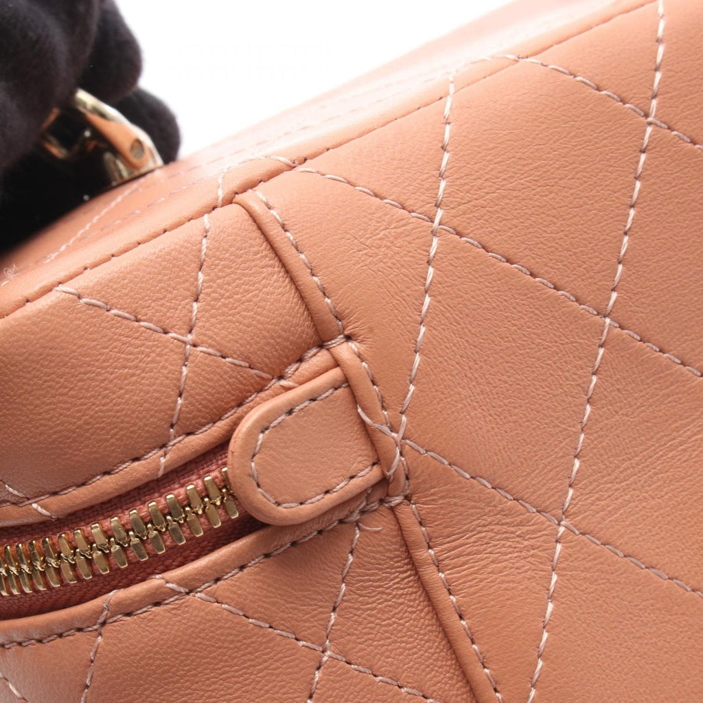 Chanel Shoulder Bag Quilted Pink Beige Leather Wood Handle Vanity Chain — view 8