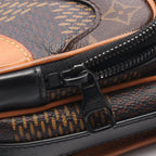Louis Vuitton Shoulder Bag Amazon Messenger Canvas Leather — view 6