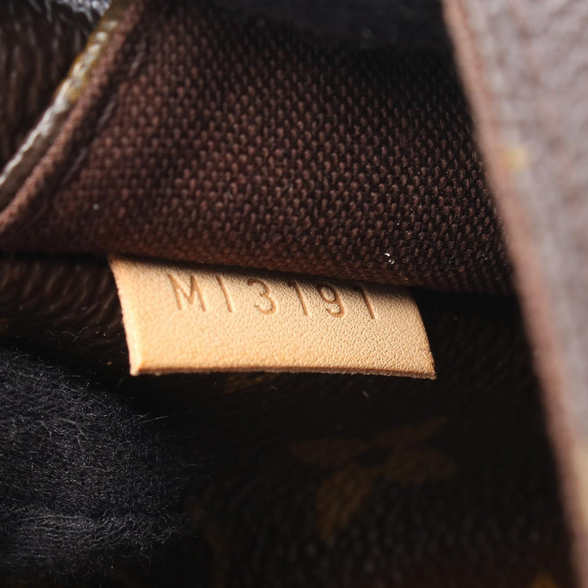 Louis Vuitton Shoulder Bag Menilmontant MM Canvas Leather — view 5